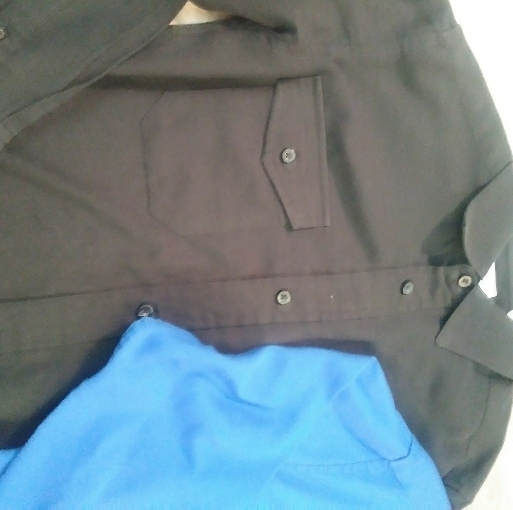 Calvin Klein and Izod boys size 12 dress shirts - Picture 7 of 8